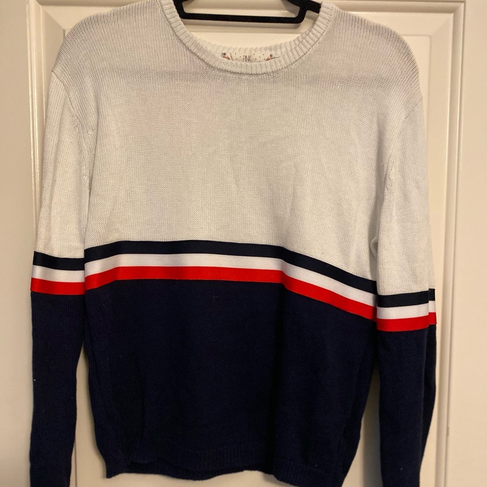Look great in this stylish sweater with Navy/red stripe size medium